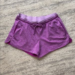 5/$22Old navy Active run short